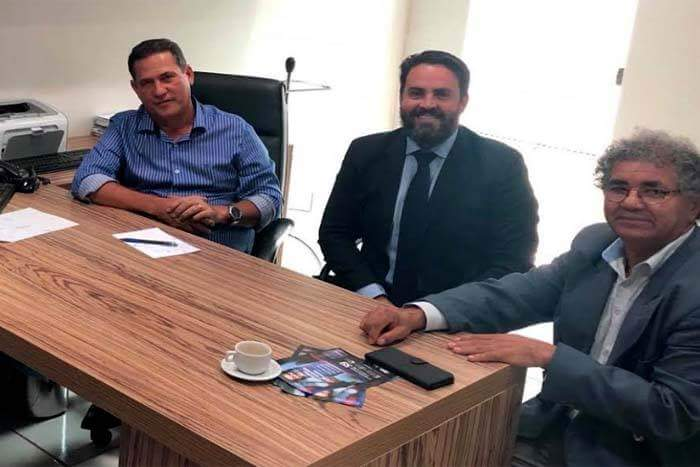 Léo Moraes garante Núcleo de Práticas Jurídicas para Universidade Federal de Rondônia