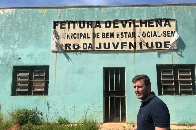 Vilhena: no Facebook, vereador mostra abandono de entidade que prefeita prometeu revitalizar