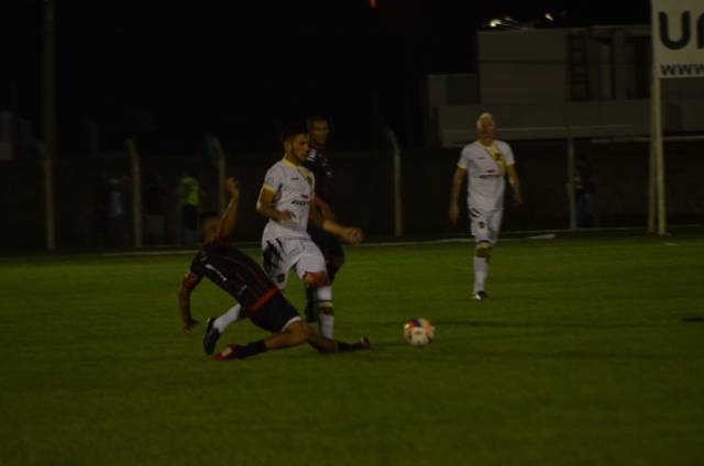 Vilhenense volta a vencer e reassume a liderança do Campeonato Rondoniense