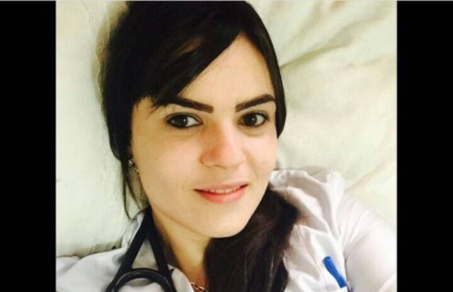Presa, médica acusada de envolvimento na morte de prefeito da região posta fotos em redes sociais