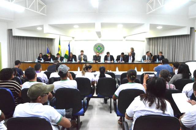 Vereadores aprovam 11 requerimentos para fiscalizar ações da prefeitura de Vilhena