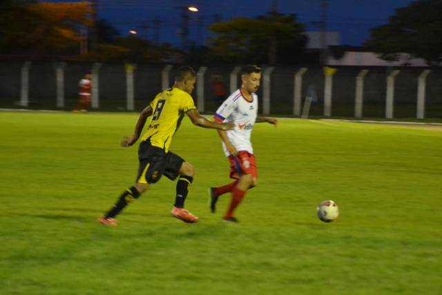 Vilhenense goleia o VEC e fica a um empate do título do 1º Turno do Campeonato Rondoniense