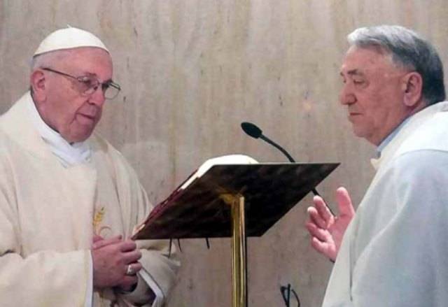 Ex-prefeito petista celebra missa com Papa Francisco no Vaticano e pede “bênção especial para Cacoal”