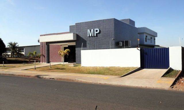 Promotor vai à justiça e prefeitura de Colorado do Oeste tem 30 dias consertar estradas rurais