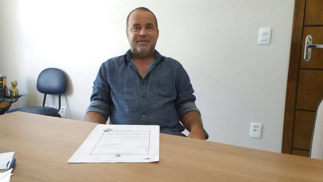 Vilhenense desafia senador e lidera taxistas para que atividade da categoria seja regulamentada