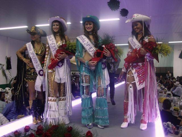 CANDIDATAS PROMETEM “HUMILHAR” RAINHA DA EXPOVIL