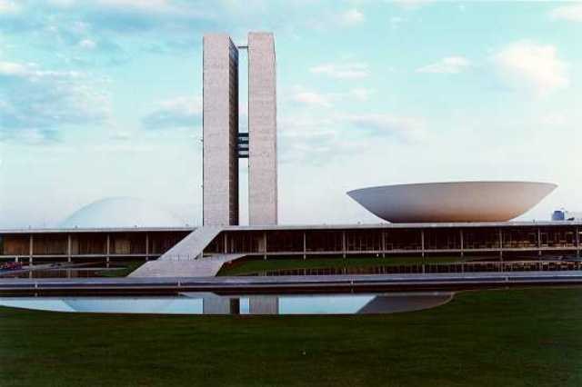 MAQUIAVÉLICOS: DISPUTA PELO SENADO VIRA BRIGA DE FOICE EM RONDÔNIA