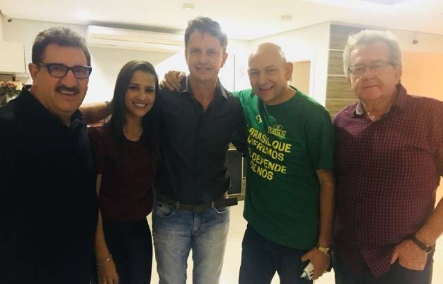 Dono da Havan cumpre promessa e visita ex-prefeito; Rover agradece, mas não vai a inauguração em Vilhena