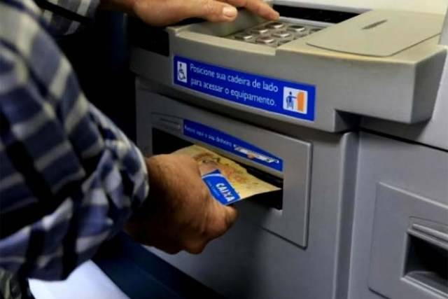 Contrariando boatos, prefeito interino de Vilhena antecipa salários do funcionalismo municipal
