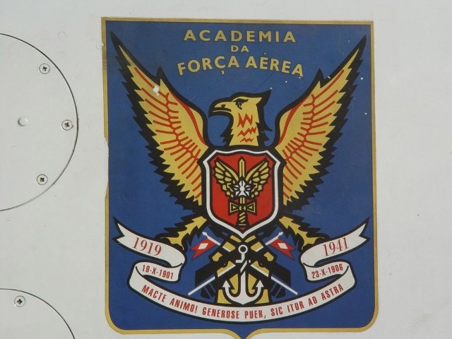 MILITAR DA AERONÁUTICA DESACATA POLICIAIS E É ALGEMADO EM VILHENA