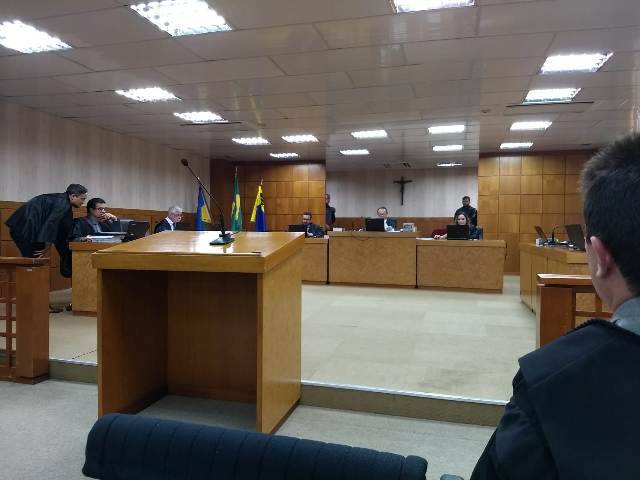 Relator do recurso de Rosani no TRE pede indeferimento da ex-prefeita; votação prossegue e FOLHA acompanha