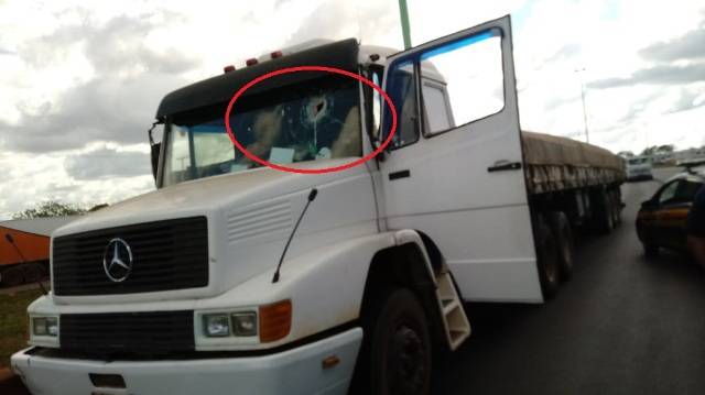 URGENTE: caminhoneiro leva pedrada e morre em Vilhena; FOLHA DO SUL ON LINE vai ao local apurar detalhes
