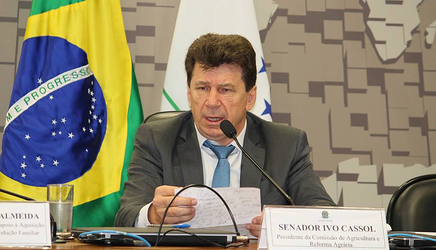 Cassol diz que ex-governador Confúcio Moura enganou vilhenenses com asfalto que foi cancelado
