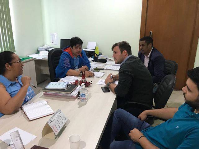 Vereador visita sindicato de servidores e anuncia implantação de gestão democrática nas escolas de Vilhena
