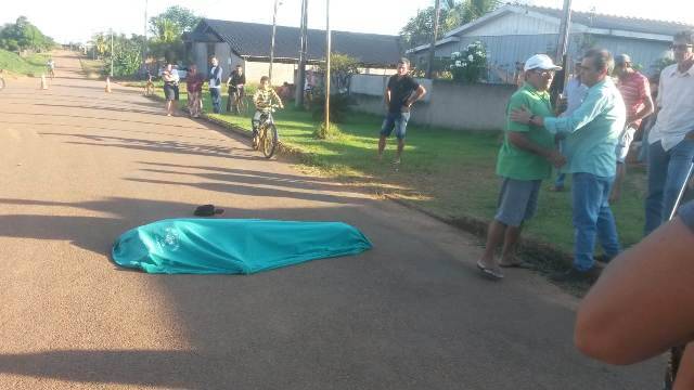 Braçal cai de picape em movimento, bate a cabeça no asfalto e morre na hora em Cabixi
