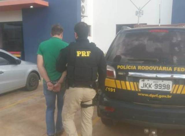 Em Vilhena, autônomo demonstra nervosismo e acaba preso pela PRF por porte de arma