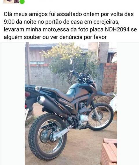 Com ameaças de morte, assaltantes rendem homem no portão de casa e levam moto em Cerejeiras
