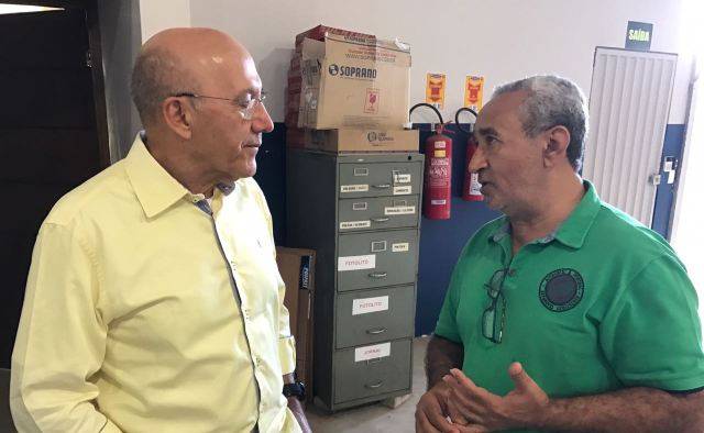 Na internet, ex-governador devolve “cutucada” que levou de deputado através do FOLHA DO SUL ON LINE
