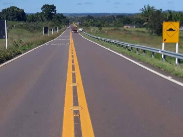 Falha em rodovia federalizada pode resultar em tragédia envolvendo estudantes na área rural de Vilhena