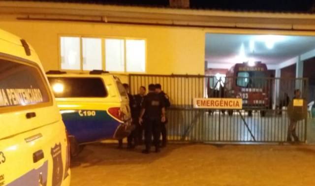 Homem de 25 anos fica em estado grave após ser esfaqueado pelo ex-marido da esposa em Vilhena