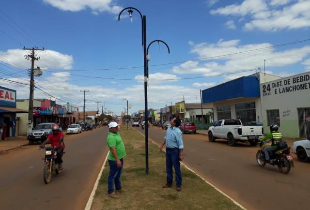 Vereador anuncia que limpeza em bairros e reparos na iluminação pública começam neste mês em Vilhena