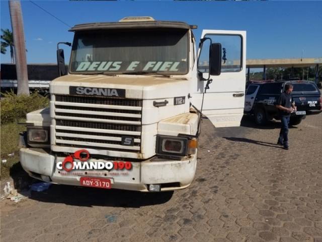 Após 30 dias, carreta furtada em Vilhena é encontrada em pátio de posto na cidade de Ji-Paraná