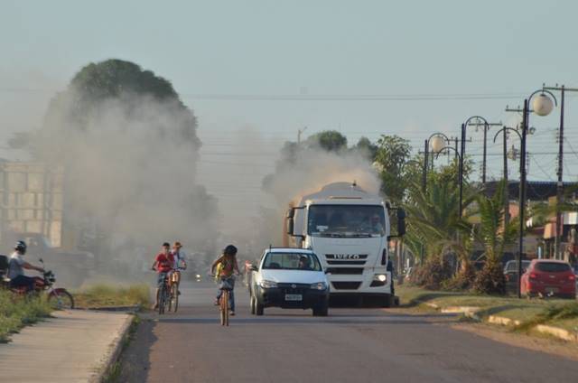 Caminhão-varredeira comprado por Rosani Donadon e usado por Eduardo Japonês divide opiniões em Vilhena