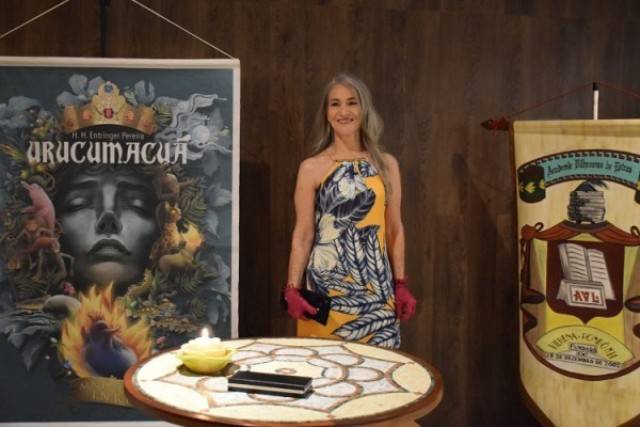 Urucumacuã: lançando livro de estréia em Vilhena, escritora aborda, em ficção, antiga lenda de Rondônia