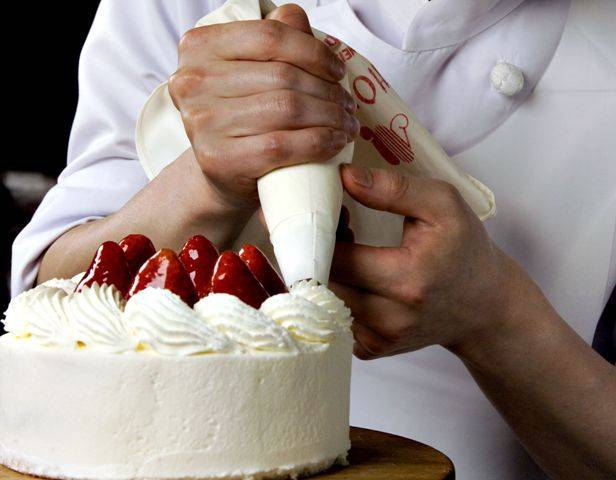 2º Sicoob Sabor oferece Workshop de Confeitaria Regional com chef Adriana Magnoler; inscrição 1kg de alimento