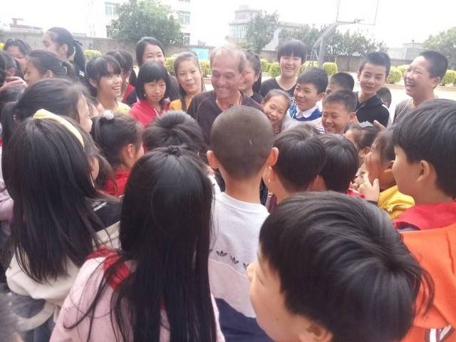 Ex-técnico do Vilhena, Cesaretti ganha destaque com trabalho em terras chinesas