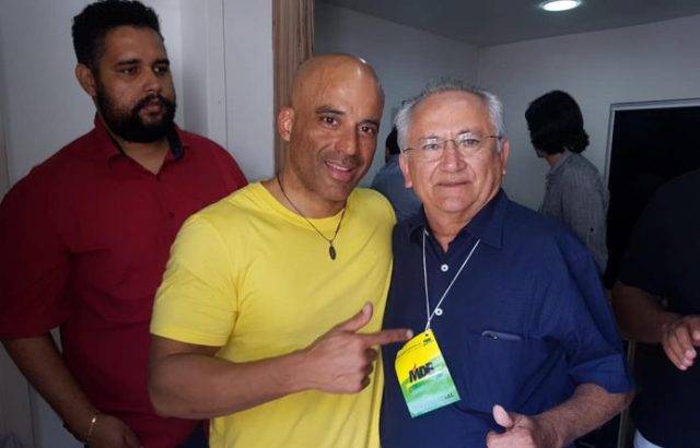 VÍDEO: convenção do MDB teve até tapa na cara, mas homologou Raupp e Confúcio como candidatos ao Senado