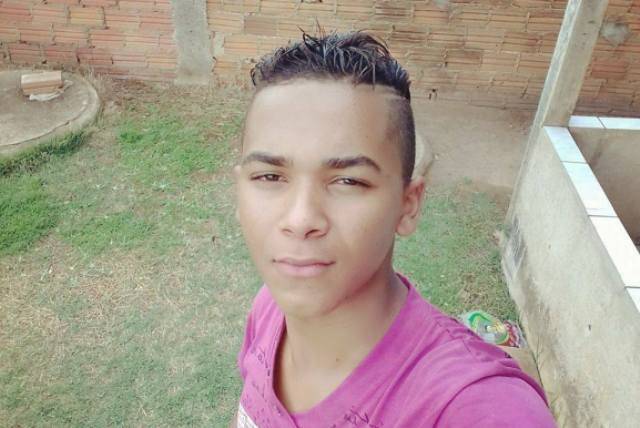 Vilhena: usando moto emprestada, garoto de 17 anos morre após se chocar contra caminhonete