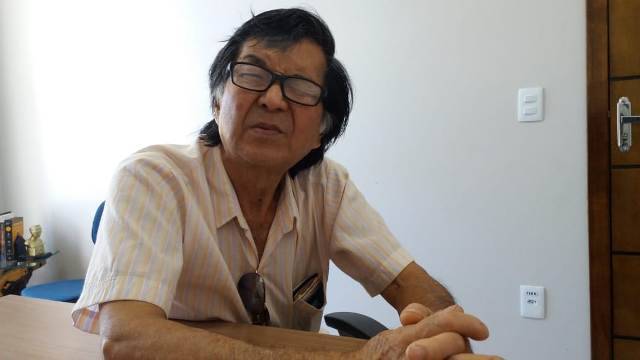 É tiro e queda: feirante vilhenense usa plantas amazônicas e do cerrado para curar vários tipos de doenças