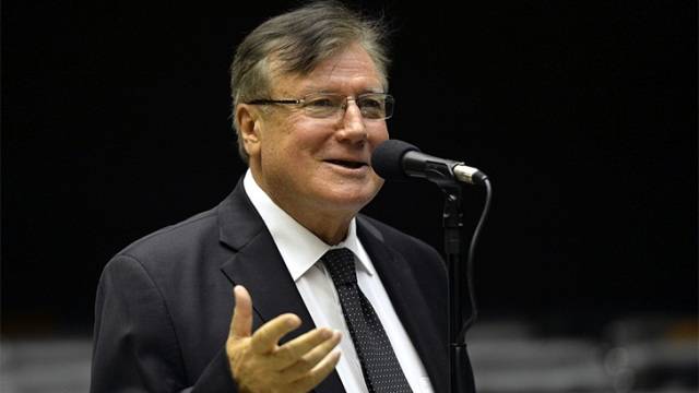 Militante histórico do MDB, ex-senador que “cassou Collor” será suplente de candidato indicado por Cassol