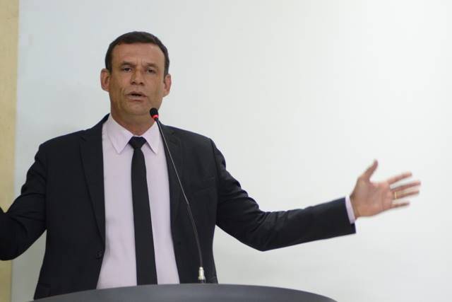 Vereador denuncia dedo na cara de servidor e desafia prefeito em Vilhena: “Vem pra cima de mim”