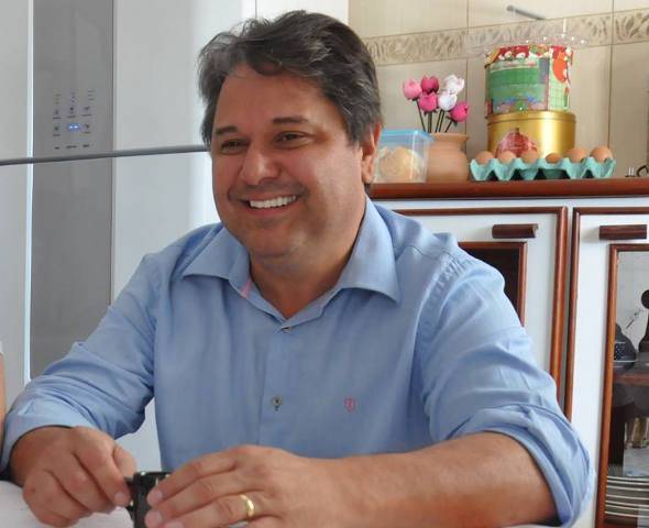 Donadon nega que esteja inelegível, lembra impugnação de Bolsonaro e mantém candidatura a deputado federal