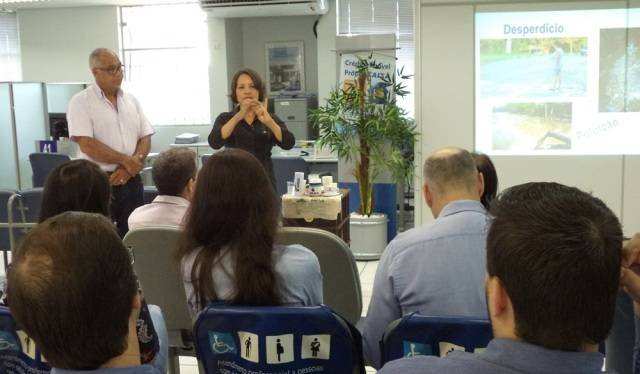 Criado pelo SAAE, projeto que substitui copos descartáveis ganha adesão de agência bancária em Vilhena