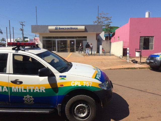 Agência do Banco do Brasil na cidade de Cabixi é invadida e armas de seguranças são levadas por ladrões