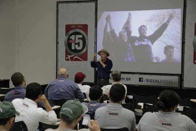 Vilhenense que disputa Senado defende industrialização de Rondônia e comenta atentado contra Bolsonaro