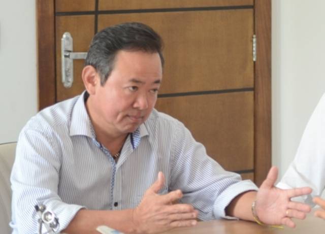 Prefeito desiste de mudar “Ficha Limpa” para manter secretário, mas segunda condenação pode complicar