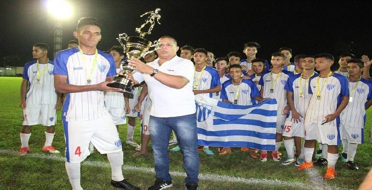 Time que eliminou o Vilhenense na semifinal, conquista o título de campeão do Sub-17