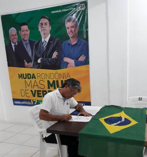 Suplente de vilhenense vai à justiça contra Marcos Rogério, por usar imagem de Bolsonaro “para se promover”