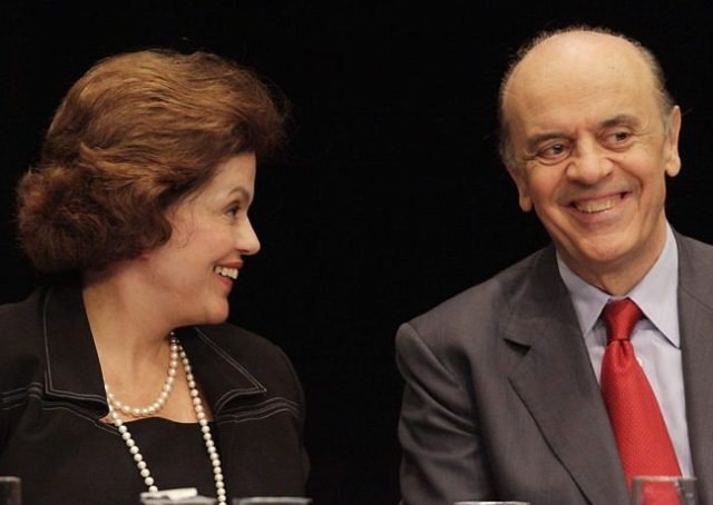 PESQUISAS PRESIDENCIAIS DESTOAM: NUMA, DILMA NA FRENTE; NOUTRA, EMPATE