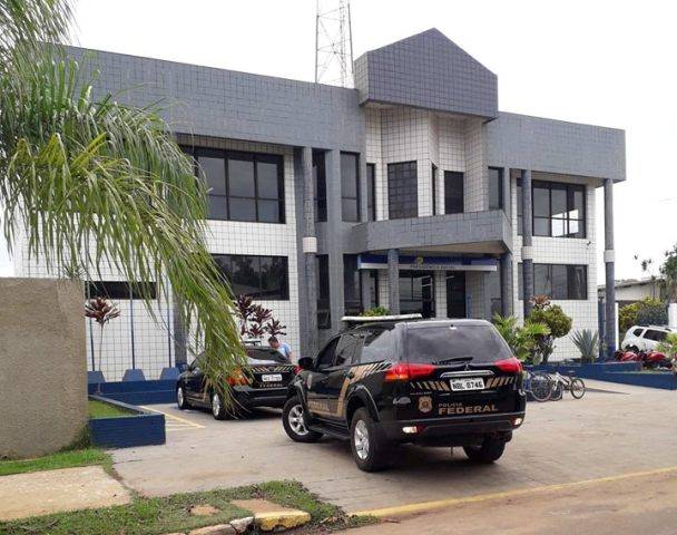 Levando “mensagem de Jesus” para médico, mulher cria tumulto na agência do INSS em Vilhena; PF é mobilizada