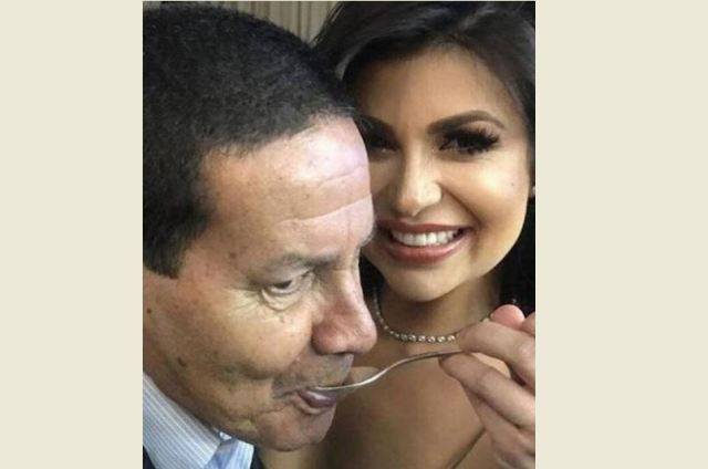 Clicada com Mourão, maquiadora rondoniense já foi presa pela PF e ficou cara a cara com Moro