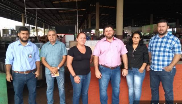 Secretários municipais de Vilhena visitam cidade do Mato Grosso onde feira do produtor rural é referência