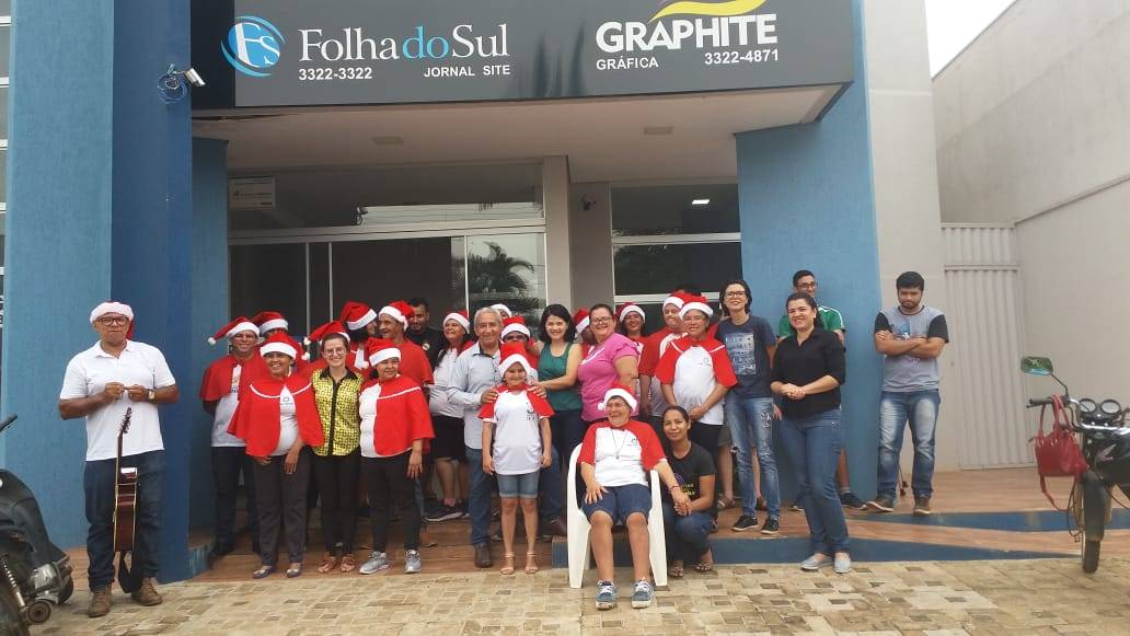 ASSISTA: fazendo intervenção cultural emocionante em Vilhena, alunos da APAE visitam FOLHA DO SUL ON LINE