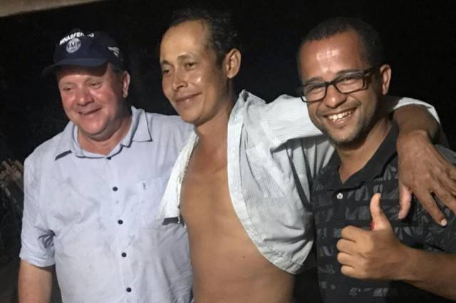 VÍDEO: homem que ajudou a localizar avião acidentado com vilhenense a bordo no Mato Grosso recebe recompensa