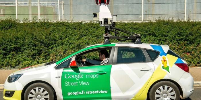 VÍDEO: Em Cerejeiras, “carro do Google” circula pelas avenidas e vira sensação na cidade