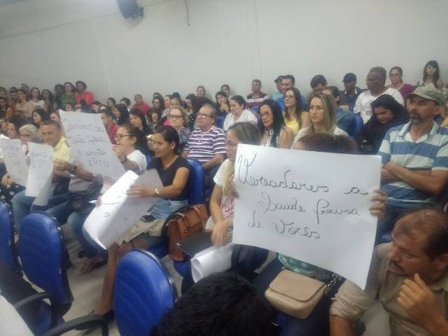 Vilhena: com torcidas contra e a favor, vereadores aprovam proposta de prefeito que eleva IPTU em até 150%